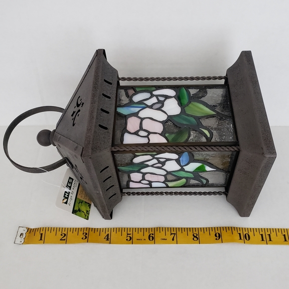 Pansy Stained Glass Tabletop Latern - Picture 4 of 5